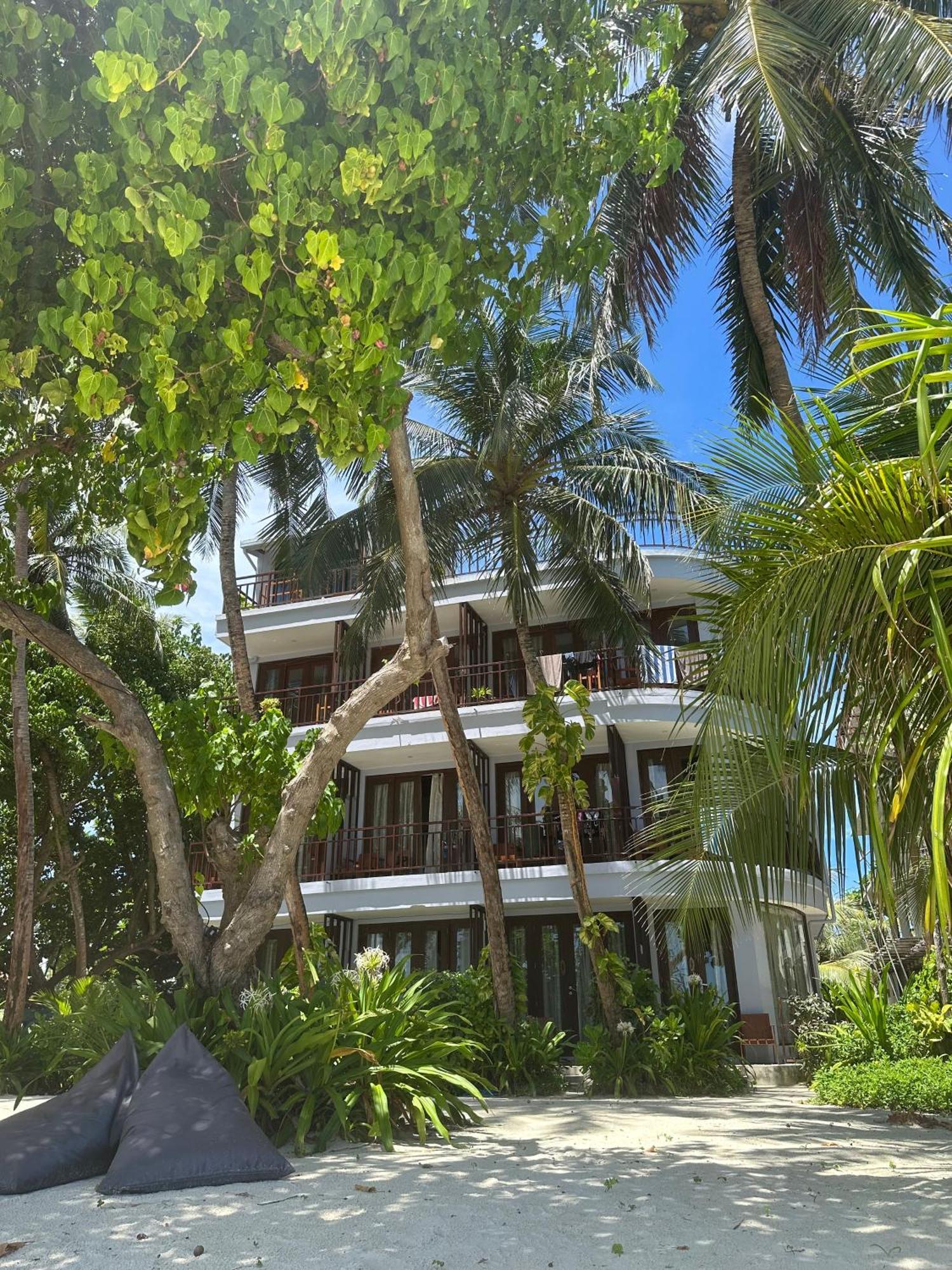 Thundi Sea View Hotel Fulidhoo Buitenkant foto